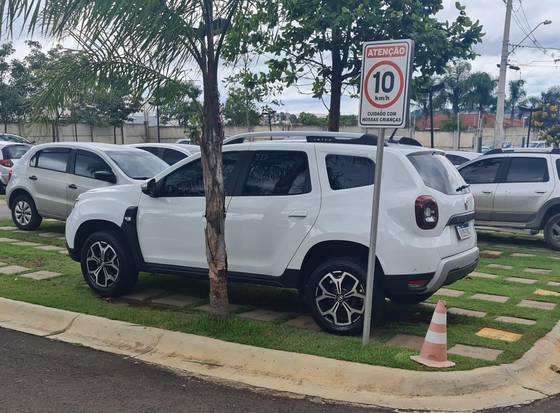 RENAULT DUSTER 1.6 16V SCE FLEX ICONIC X-TRONIC